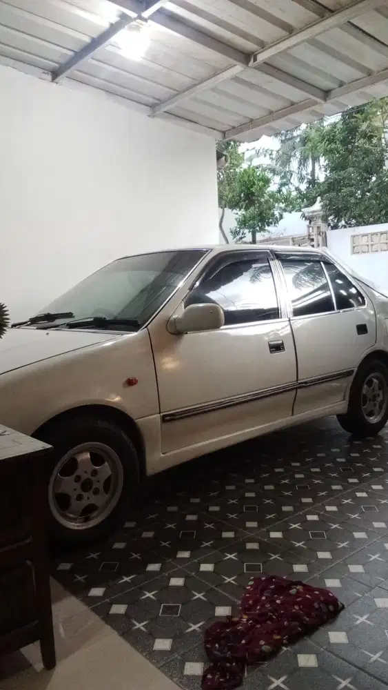 Suzuki Esteem 1993 Bensin