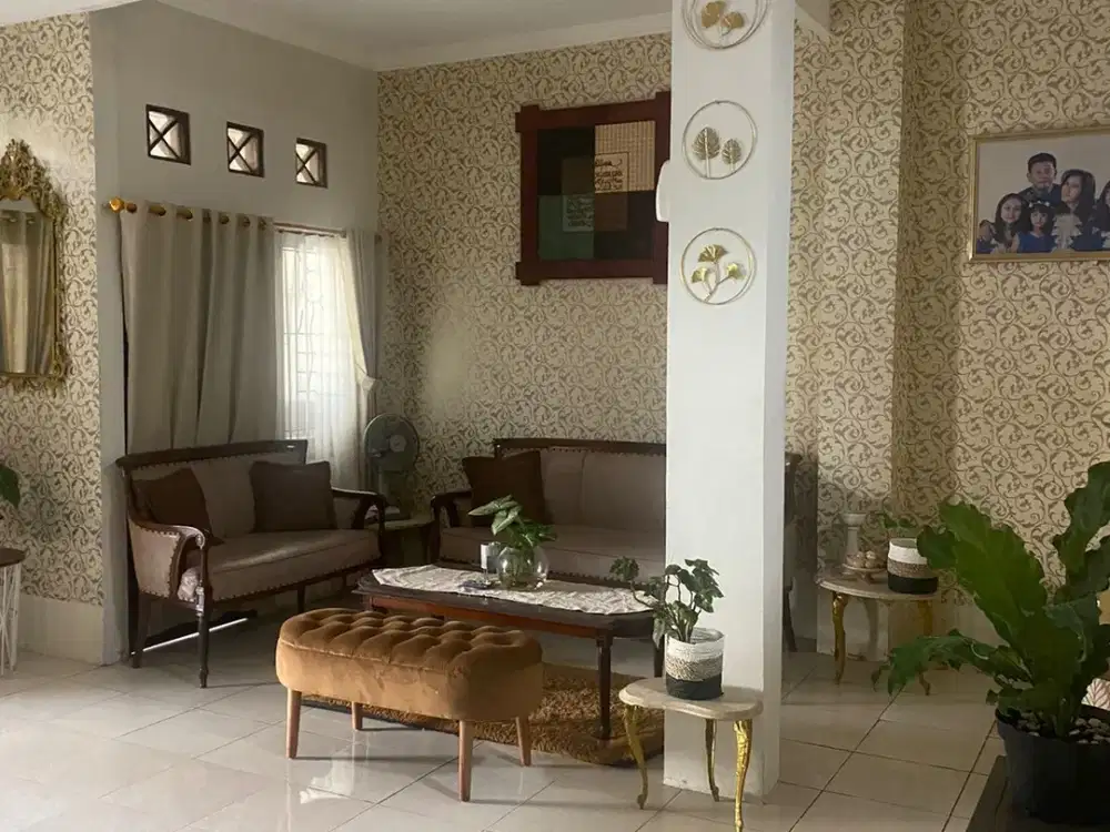 Dijual Rumah 2 Lt di Bintaro Jaya