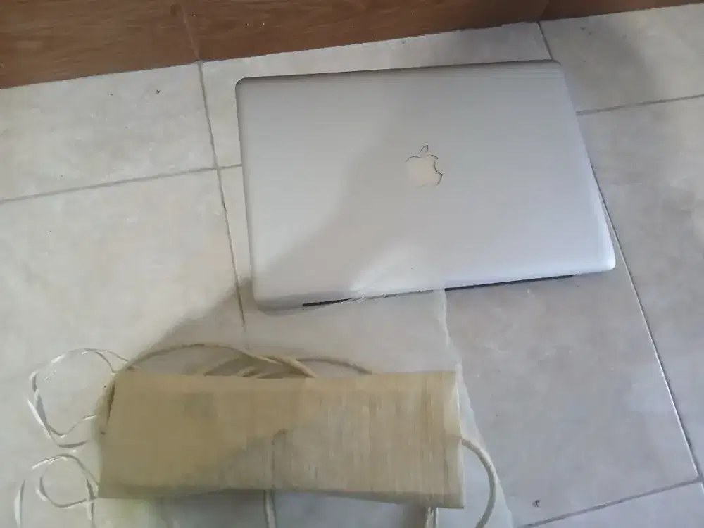 MacBook Pro 2012 - Untuk Sparepart / Perbaikan