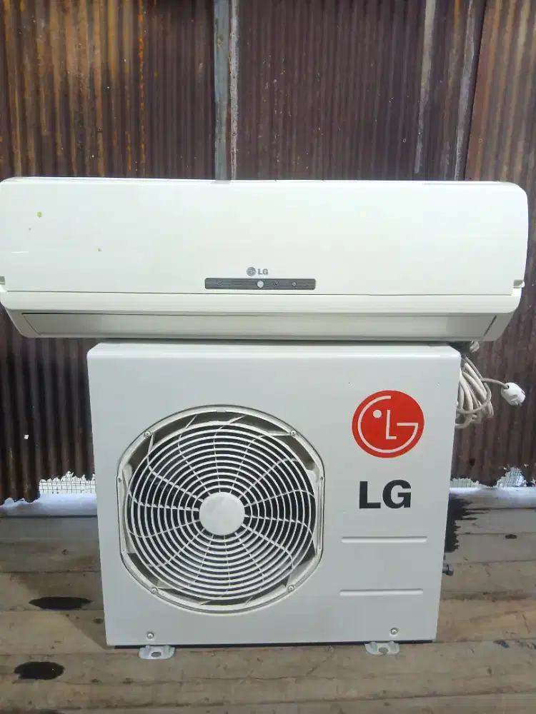 DIJUAL AC BEKAS 1/2 PK GRATIS PASANG
