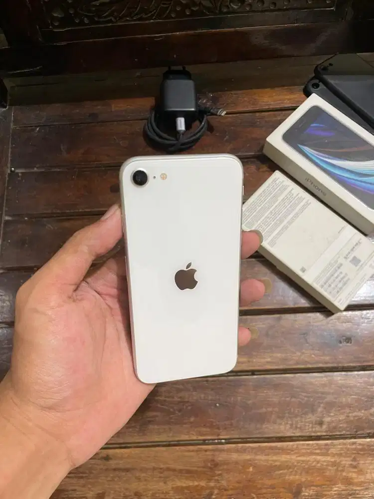 iphone se 2020 128gb iBox