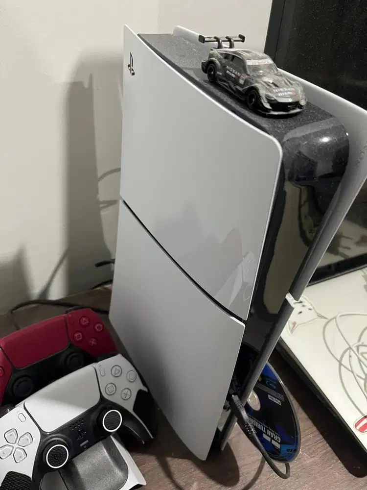 Jual PS5 Slim Disc 1TB Like New Banyak Bonusnya