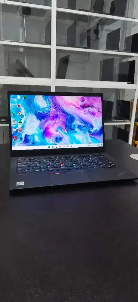 Lenovo Thinkpad X1 carbon i7 gen 10