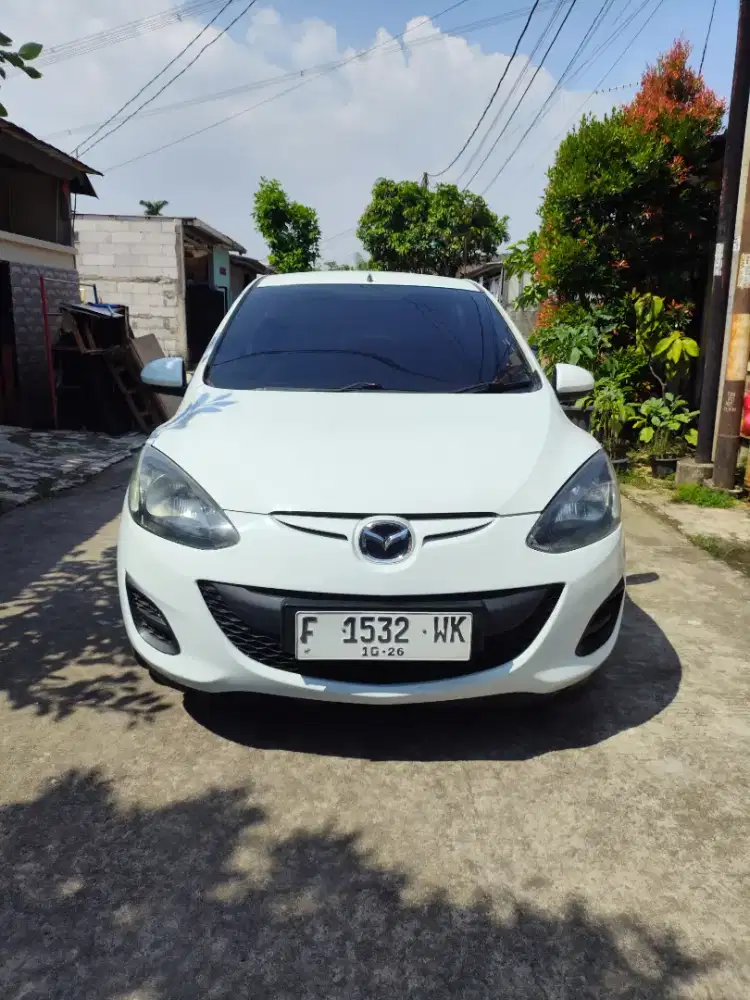 Mazda 2 2011 Bensin