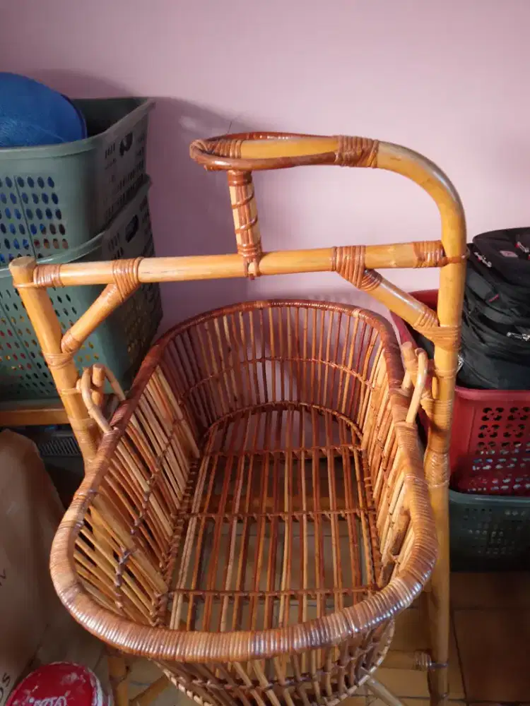 Ayunan Rotan untuk Bayi