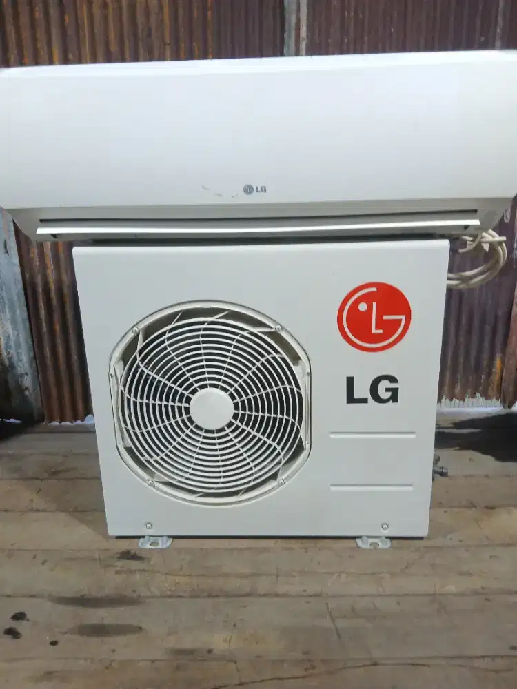 MENJUAL AC BEKAS 1/2 PK KOMPLIT