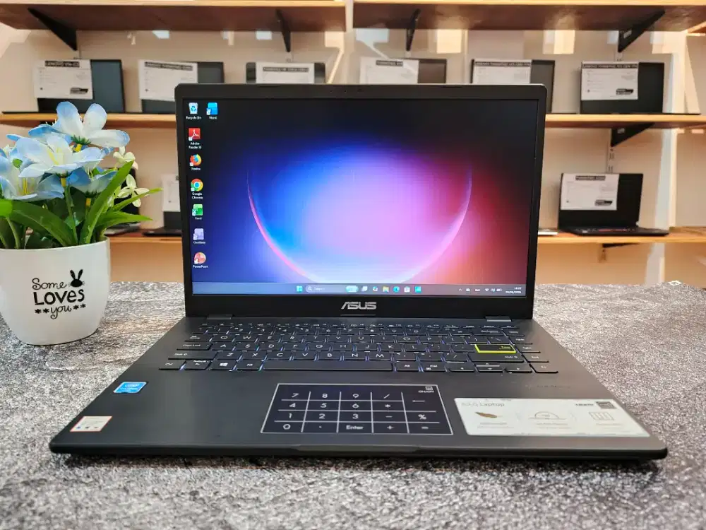 Laptop Bekas Siap Pakai! Asus Vivobook 14 E410MA RAM 4 GB