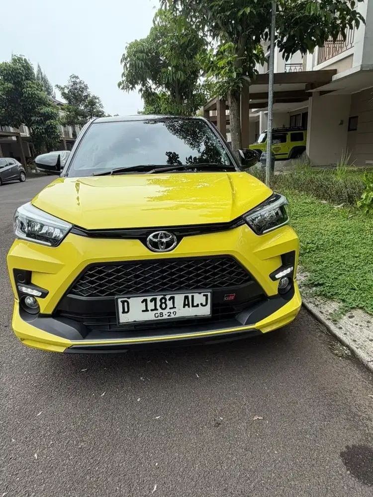Raize GR sport Two tone