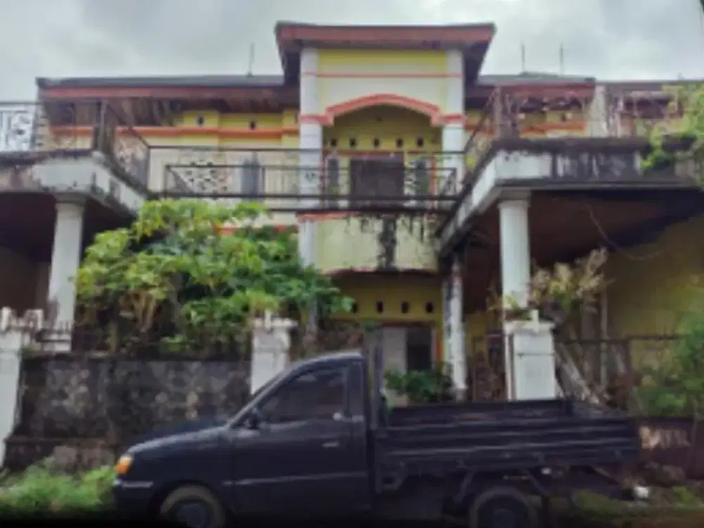 Dijual Rumah Makassar sekitar Jalan Letjen Hertasning, Jl Aroepala