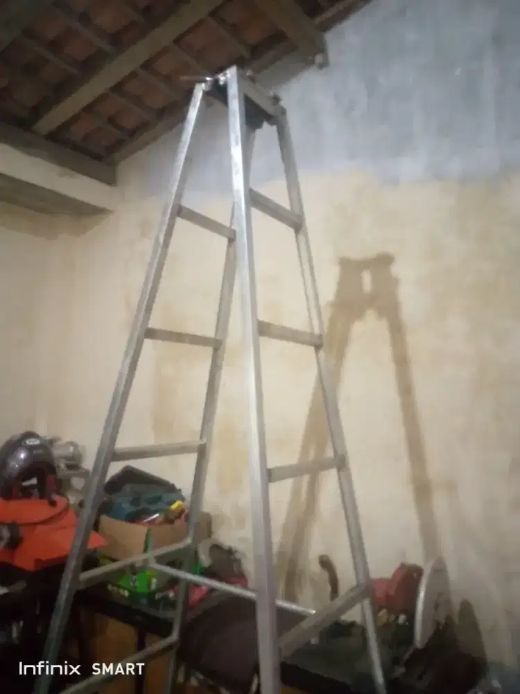 Tangga lipat 2,5 m bisa tegak lurus 5m besi holo 4x4 galvanis full las