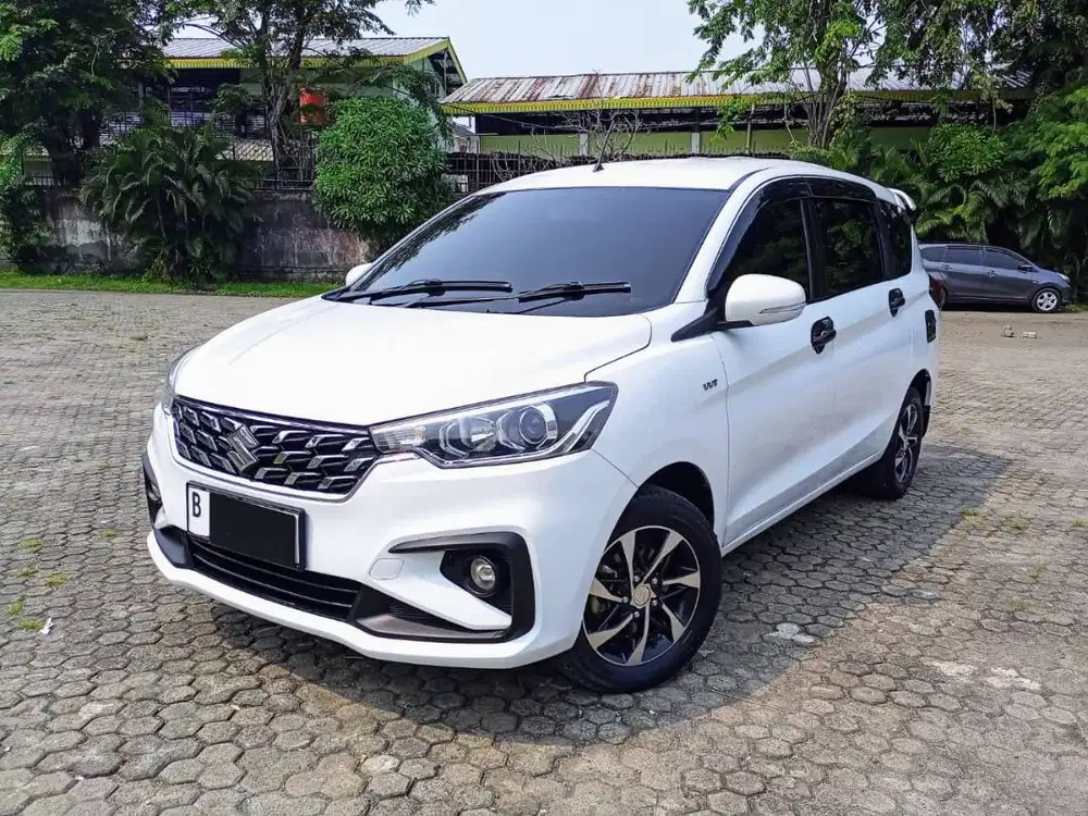 Suzuki Ertiga GX Hybrid MT Manual 2022 GL 2023 Low KM Putih Like New