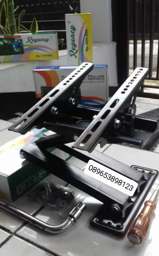 jual & bantu pasang bracket swivel buat gantungan tv led lcd di tembok