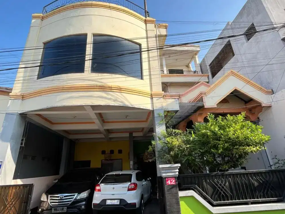 DI JUAL RUMAH KOST 3 LANTAI DI GRESIK
