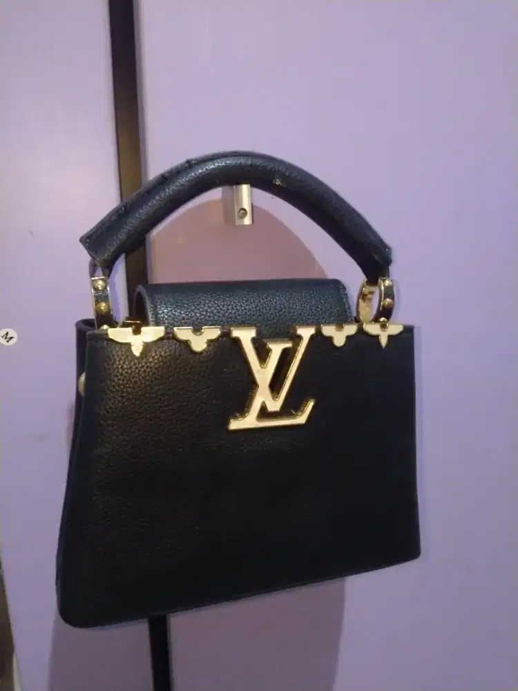 Tas selempang wanita model LV premium mulus (medan)