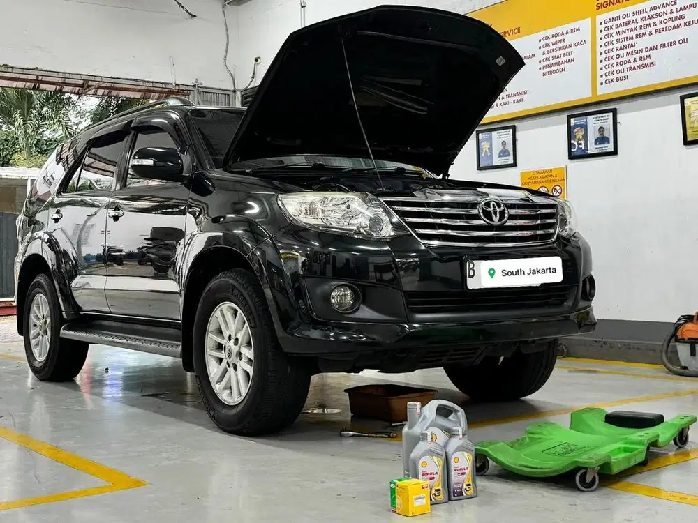 Toyota Fortuner (2013)
