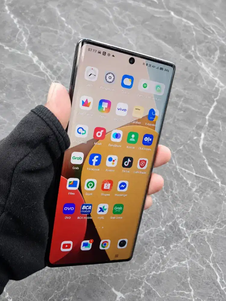 Vivo V27 ram 8/256 minus sedikit