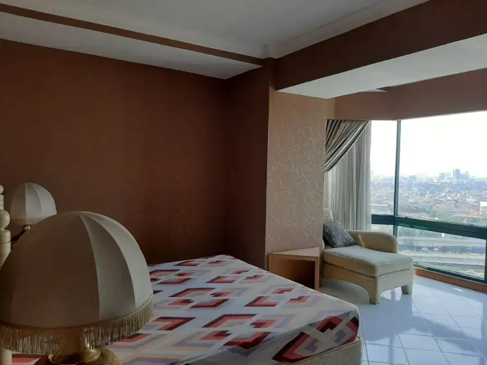 Disewakan Apartment Taman Anggrek Kondominium Luas 146m2
