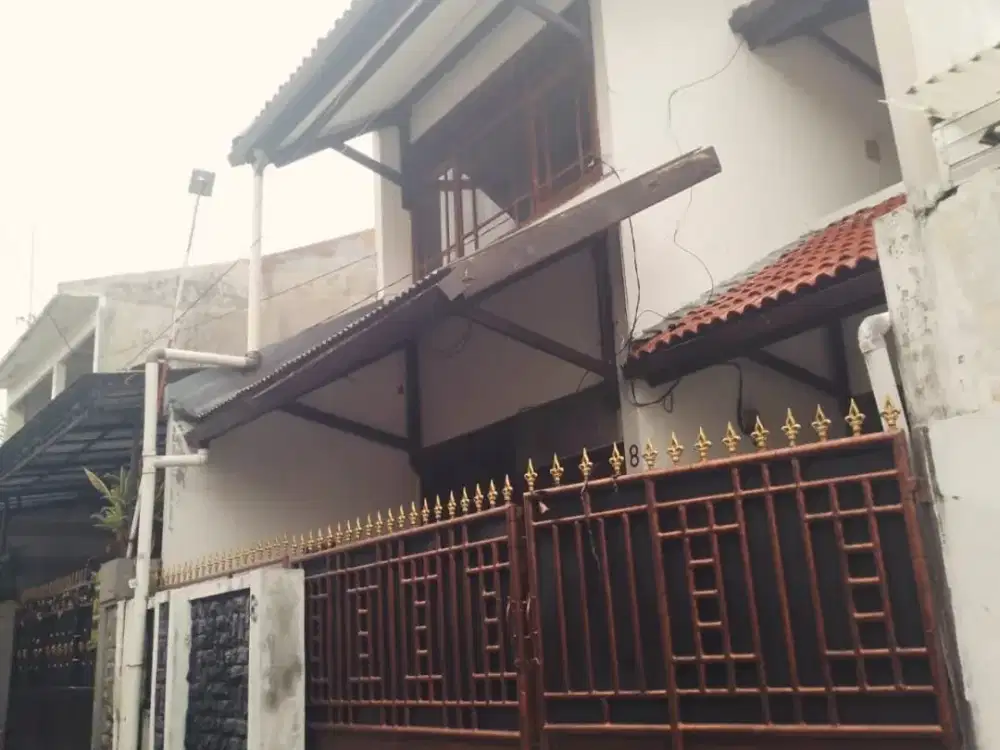 DIJUAL RUMAH TEBET BARAT DEKAT TAMAN ECO PARK