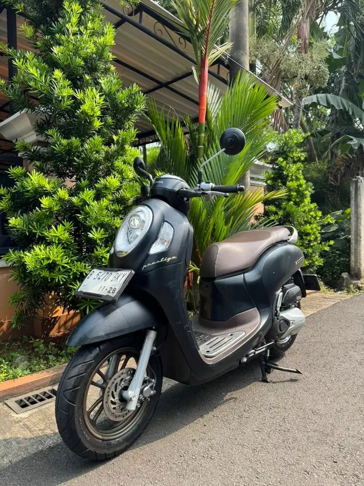 Scoopy Prestige 2023