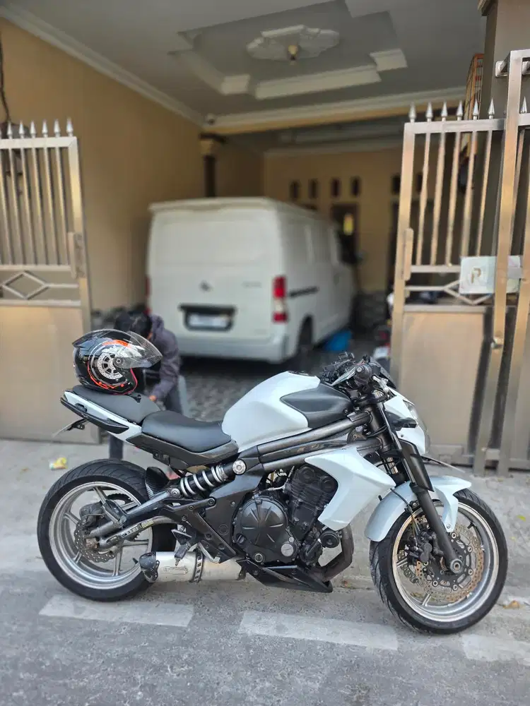 Kawasaki 650 ER6/ER6N Putih