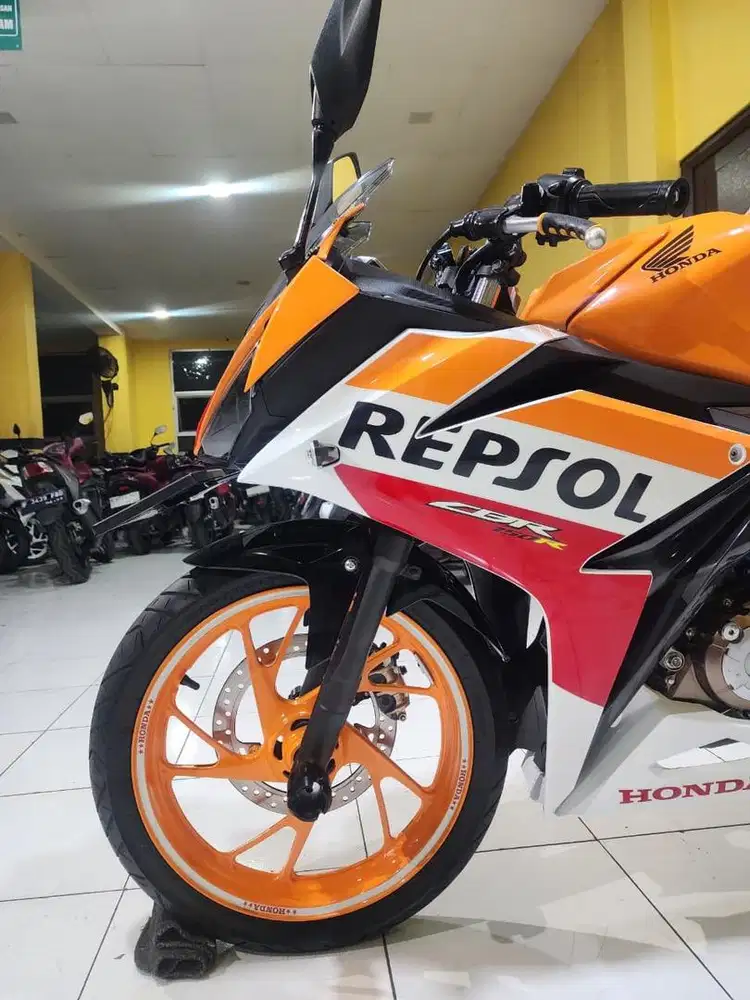 Honda cbr 150 repsol stock terbatas th 2016
