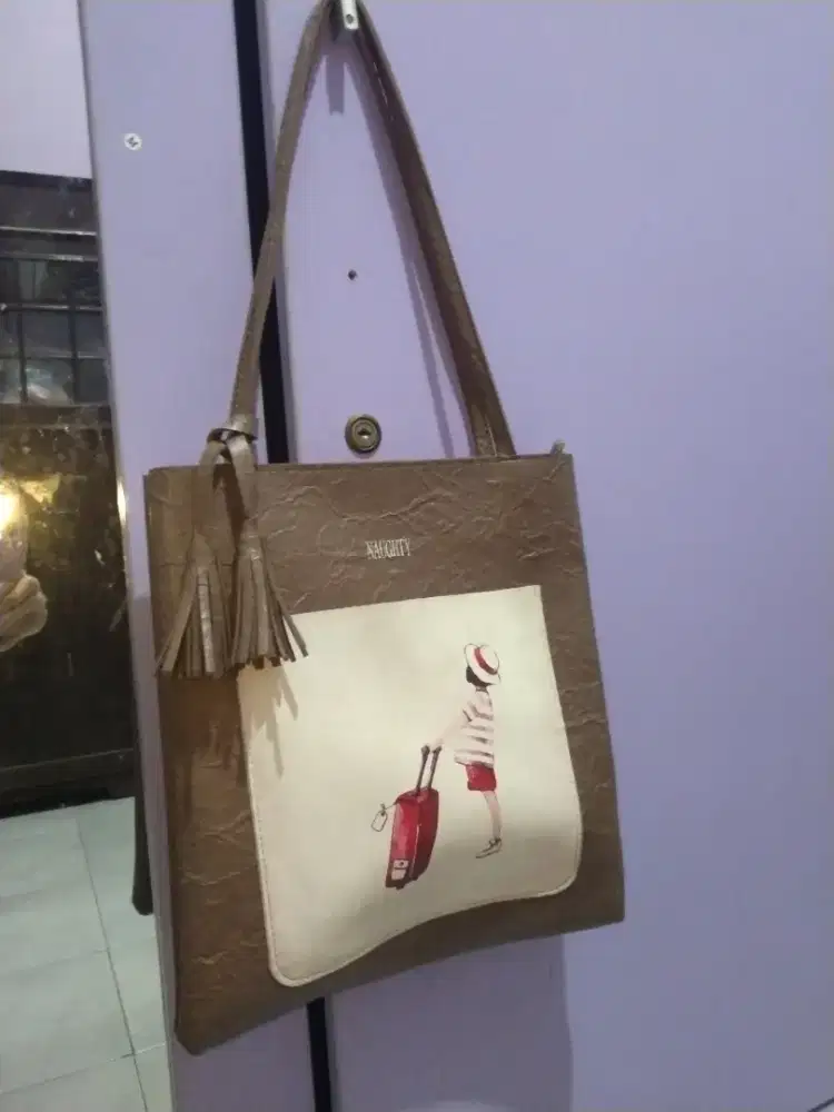 Totebag cantik muat banyak