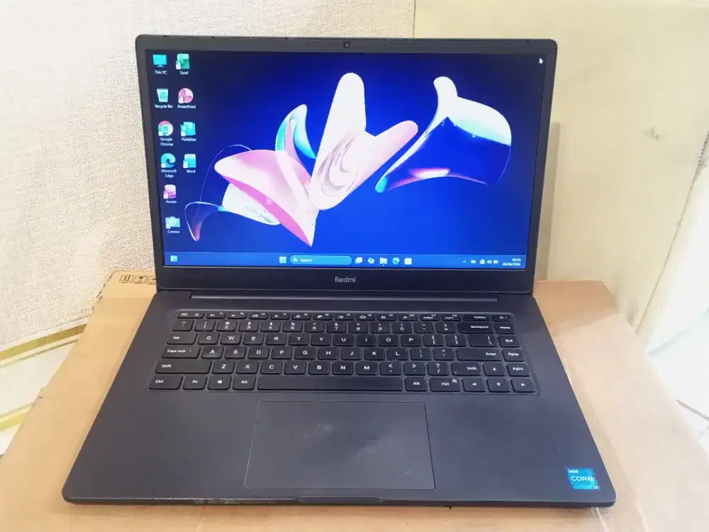 Laptop RedmiBook 15, Intel core i3 Gen 11,Ram 8/256 GB