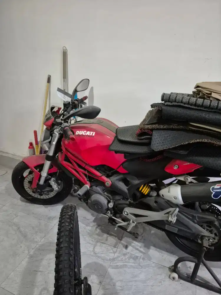 Dijual motor ducati 2013