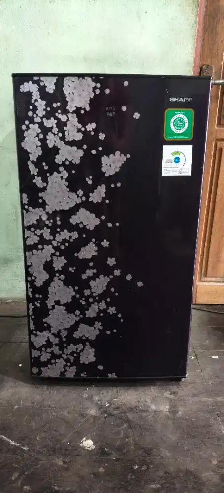 Kulkas 1 pintu sharp kirei nominus