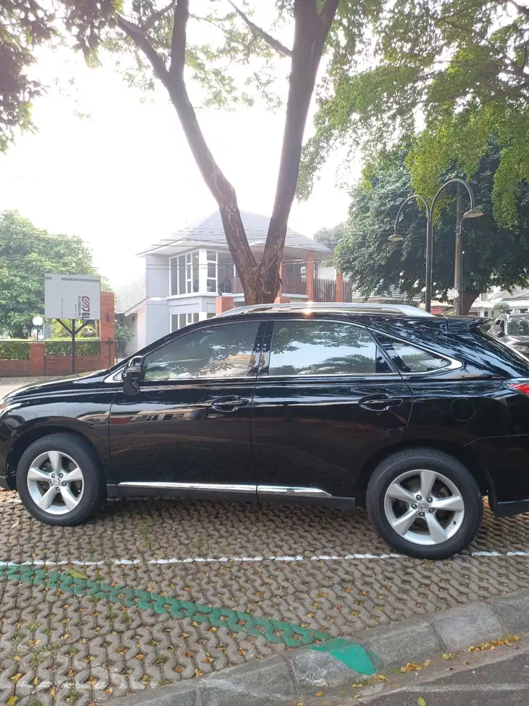 Lexus RX 270 2012 dari baru