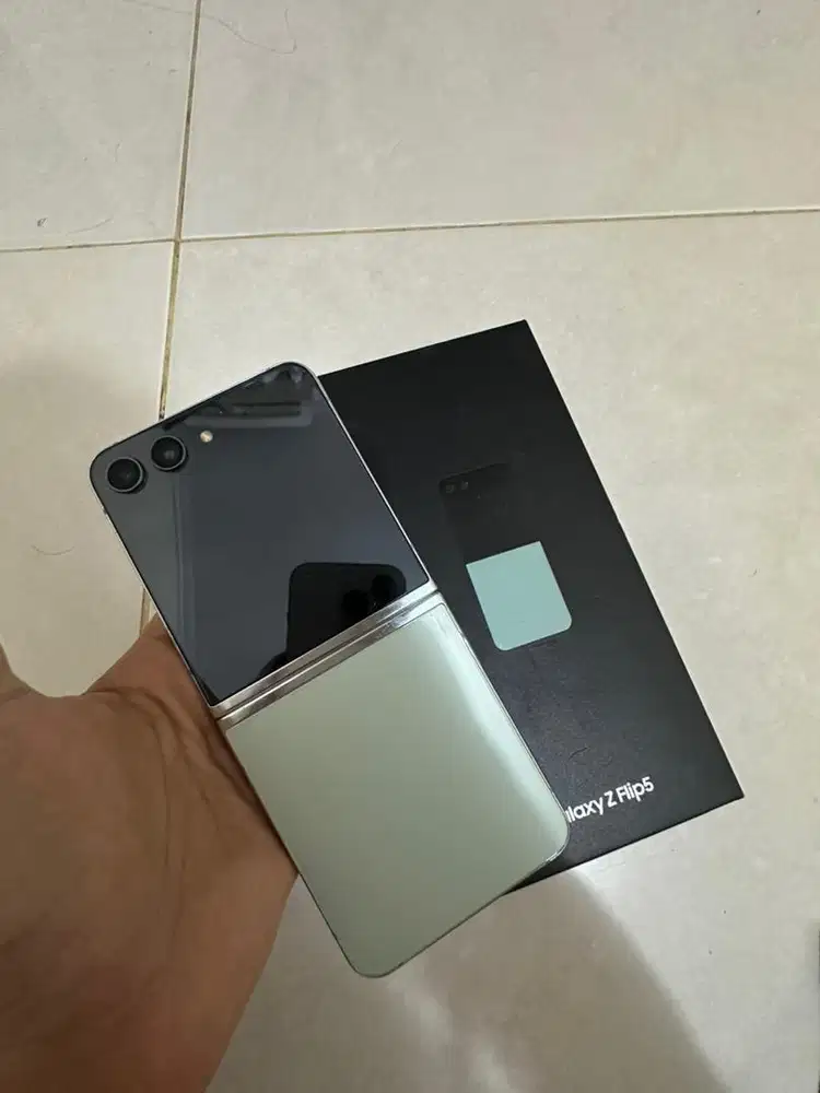 Samsung z flip 5 mint 256gb
