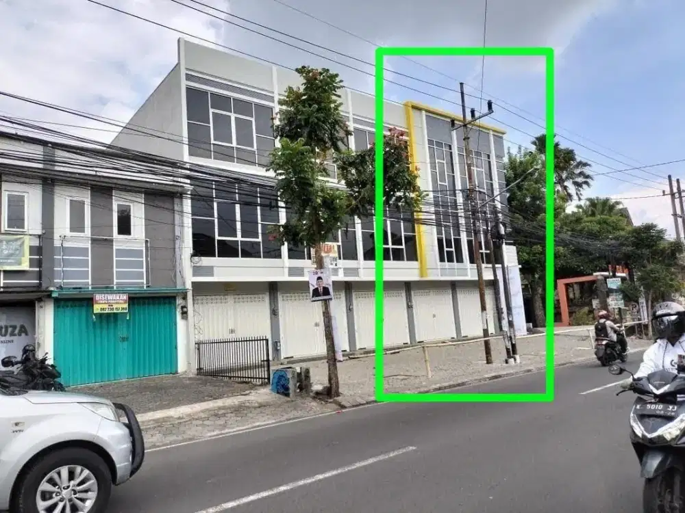 DIJUAL Ruko Terawat 3Lt Kondisi Bagus Siap Pakai Lokasi Tengah Kota dan Poros Jalan Selangkah ke Kampus UB dan Poltek Di JL Coklat
