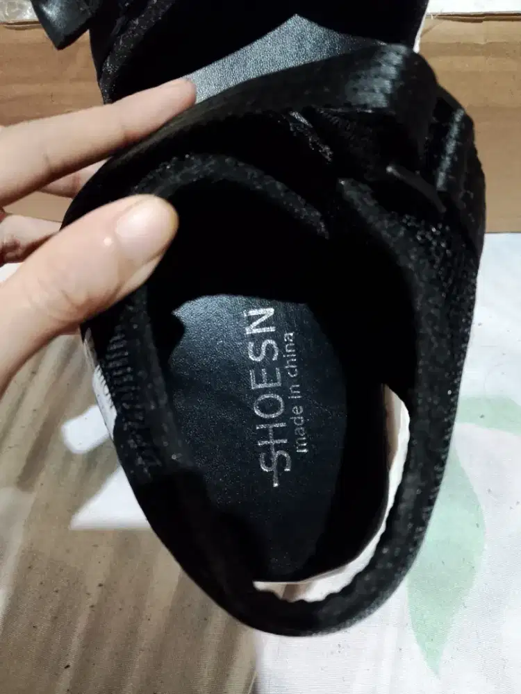Jual sepatu sendal