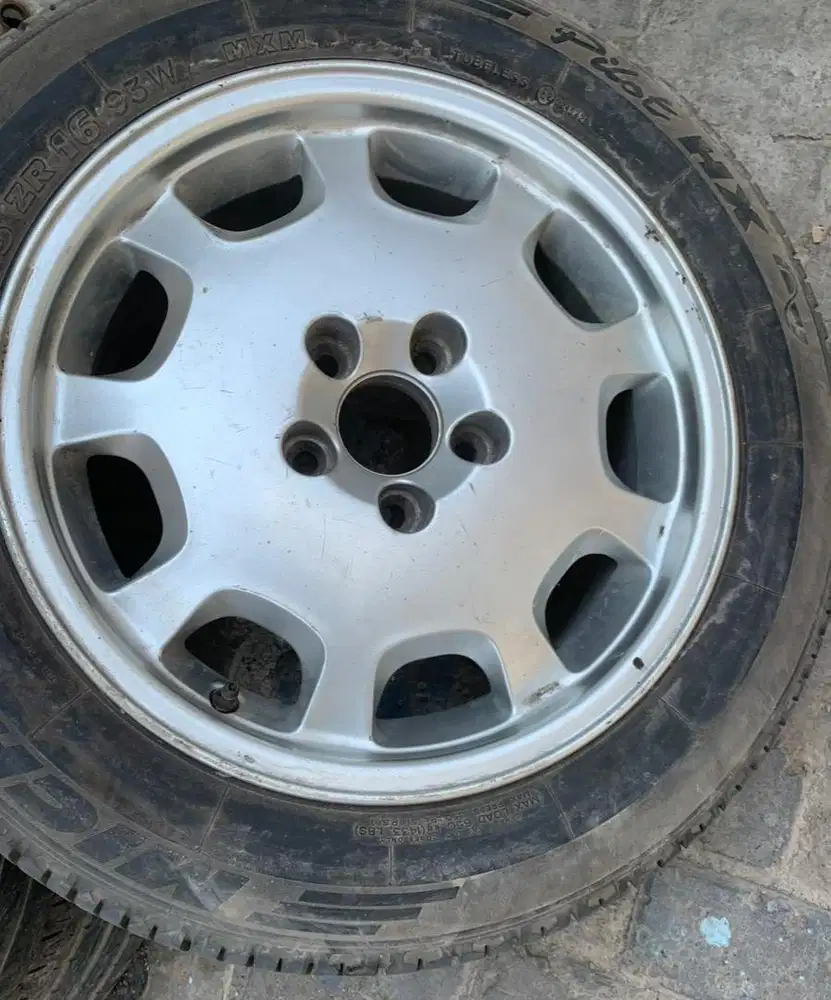 Velg Volvo Belgium Oem R16