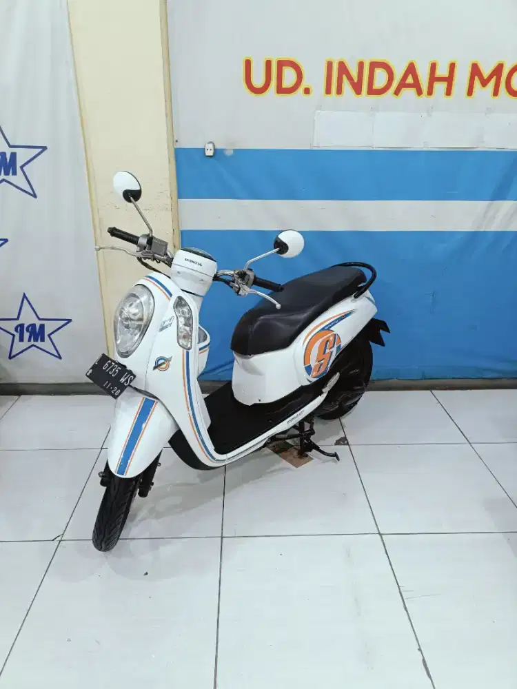 2016 HOMDA SCOOPY ESP SPORTY FI ECO TIDAK BISA KREDIT KM LOW