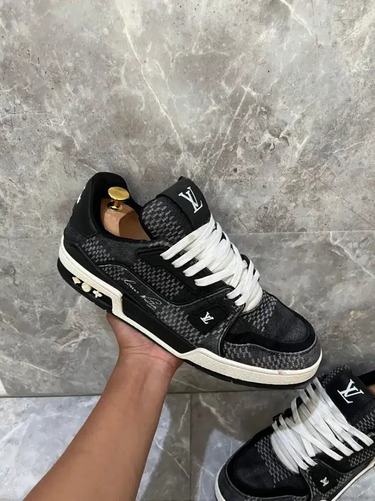 Sepatu LOUIS VUITTON TRAINER Sneaker lv prelov no bally gucci