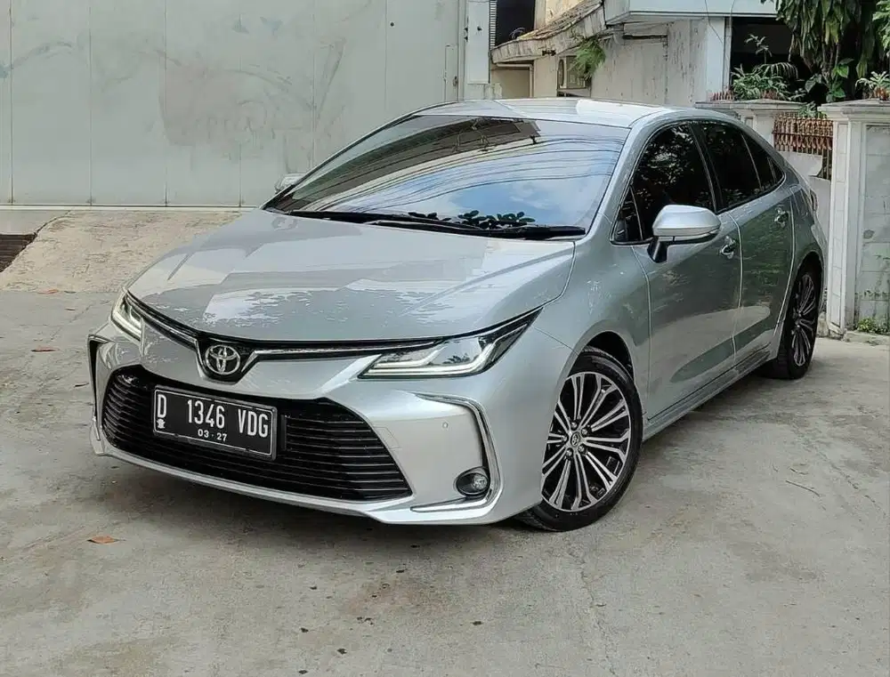 COROLLA ALTIS V 1.8 AT 2021 FACELIFT LowKM 19rb RECORD TOYOTA BANDUNG