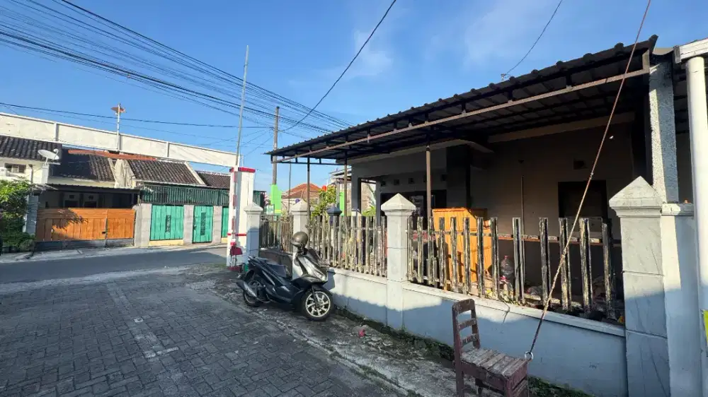 Rumah 97m Gedongan Colomadu dekat kota solo