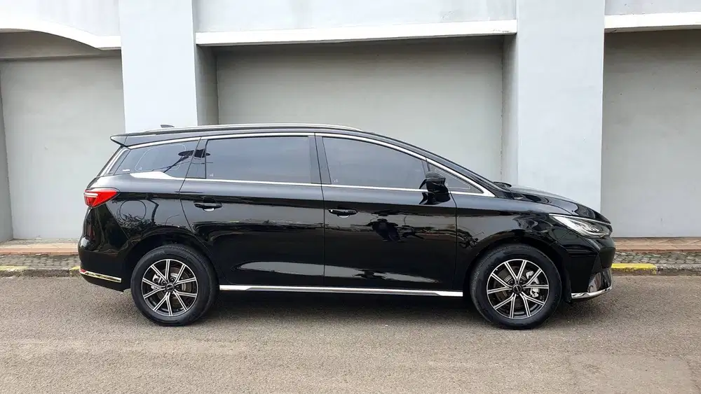 [ KM 0 ] BYD M6 M 6 Superior Captain 6Seater EV 2025/2026
