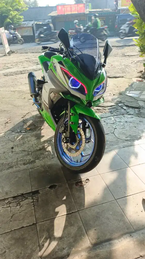 Ninja 250 FI ABS SE Anniversary 2016