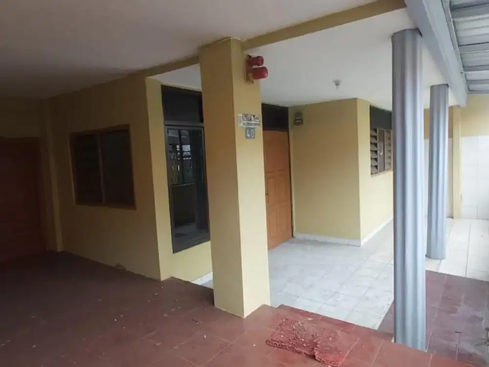 Dijual Cepat. Rumah Tinggal Strategis di Cipinang Muara, Jatinegara Jakarta Timur - LT 135 m2, Akses 2 Mobil,