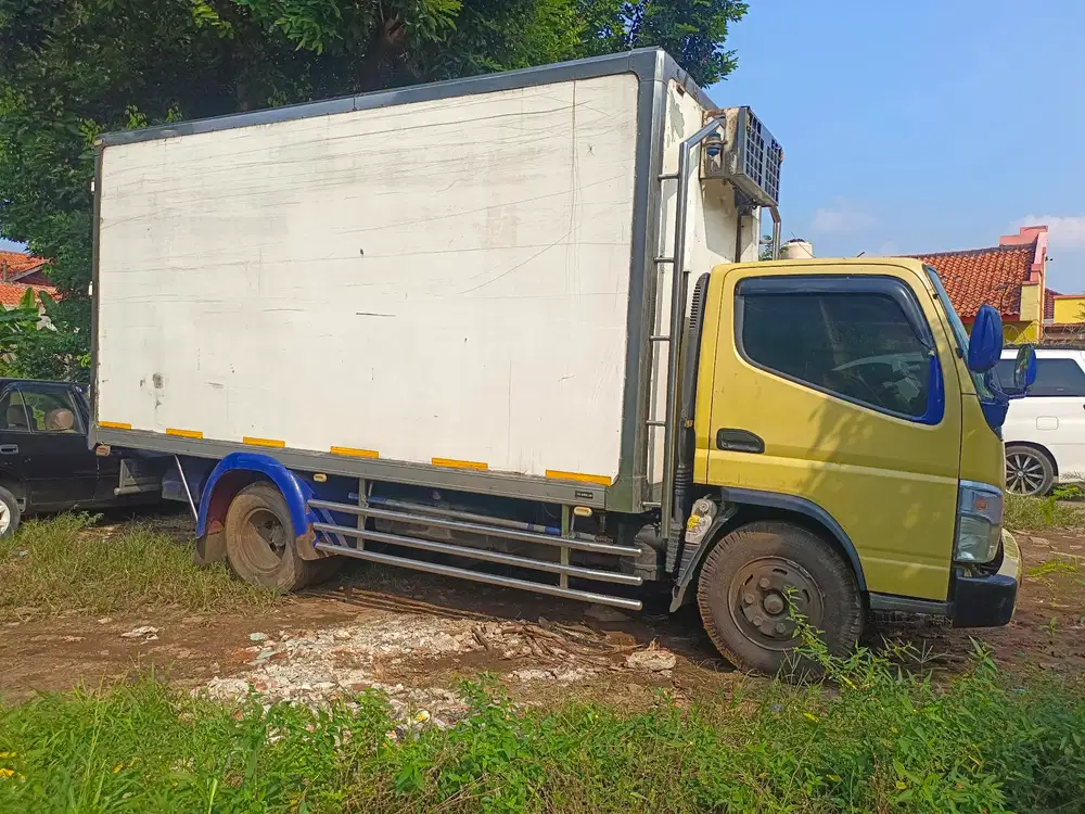Mitsubishi Colt FE74 125ps box frizer tahun 2015 (Nopol R)