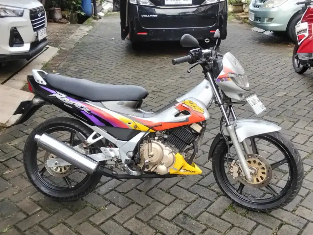 Suzuki Raider 125 CBU 2004 bisa tukar tambah