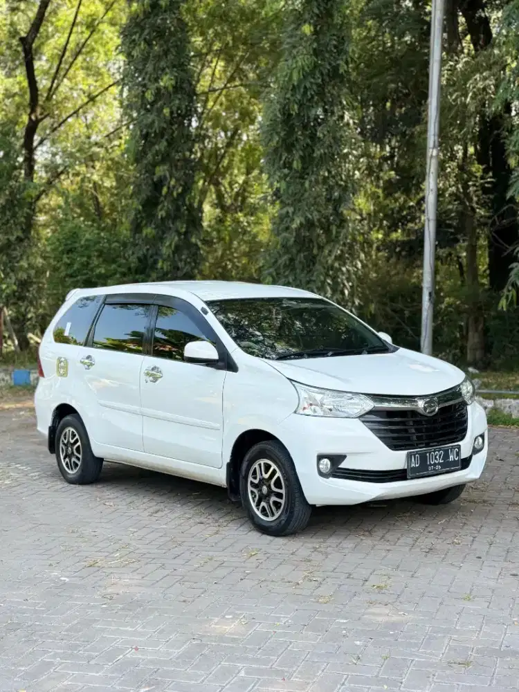 Daihatsu Xenia 2011 Bensin