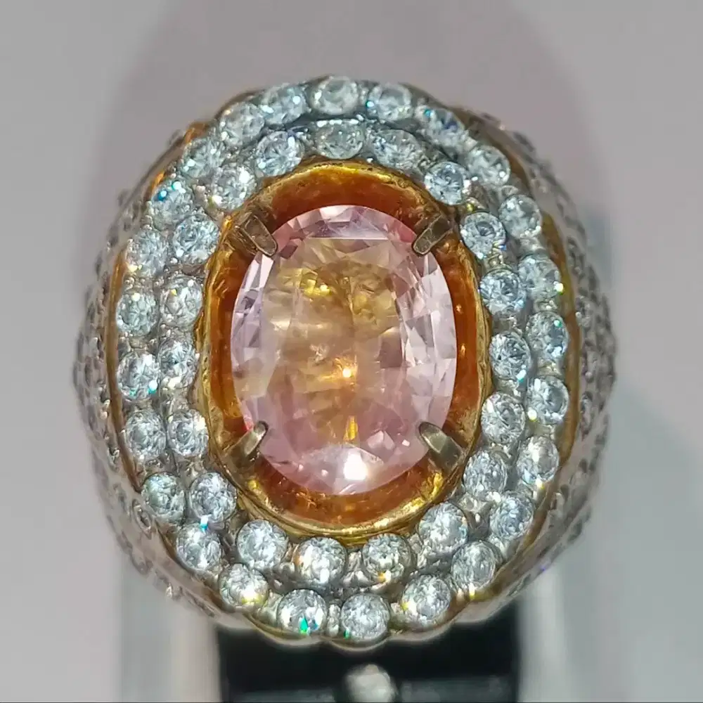 YELLOWISH PINK SAPPHIRE NO HEAT 2,26 crt