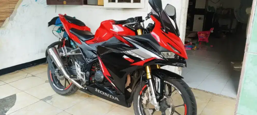 Honda CBR 150 R Tahun 2021