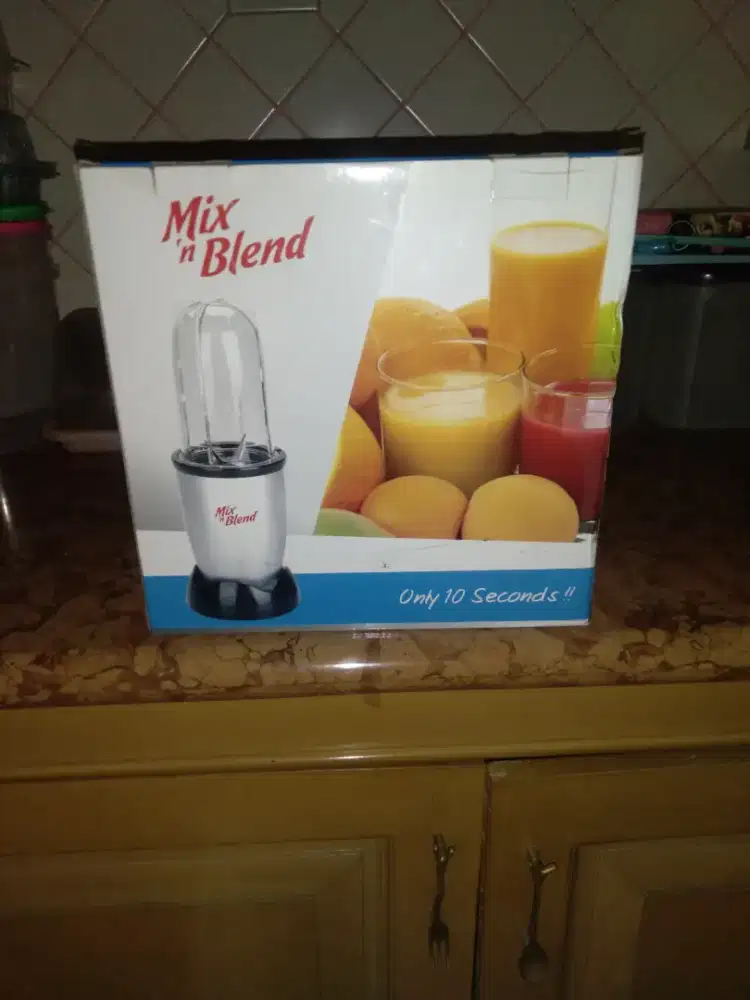 Mix ‘n Blend untuk jus, smoothies, dan bumbu dapur.
