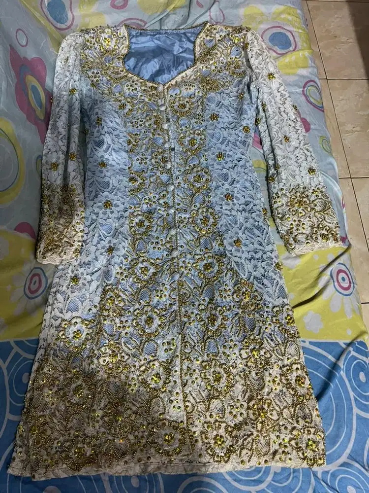 Perlengkapan salon kebaya dll