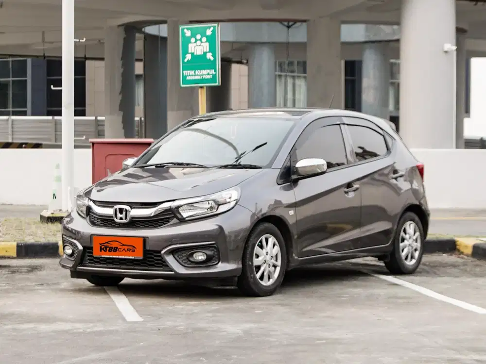 Honda Brio E Metik 2022 abu abu ganjil