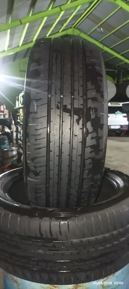 Ban Dunlop Sportmaxx 225/50 R18